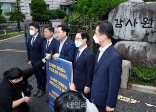 '서해 공무원 피살' 실체 숨기려는 자가 범인이다 [고수정의 참견]