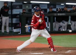 이대호, 팀 KBO 명단 포함…MLB 올스타와 맞대결