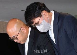 카카오 남궁훈 대표 사퇴 ”처절히 반성…이번 사태 끝까지 책임”(종합)