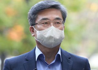 '서해 피격' 서욱 前국방장관, 김홍희 前해경청장 구속…檢수사 文 향할까