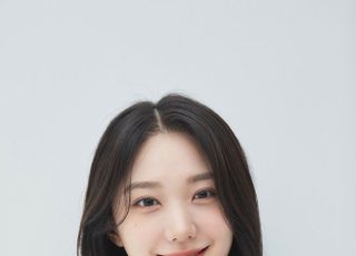 프리스틴 출신 김민경, 케이플러스와 전속계약…유지애와 한솥밥