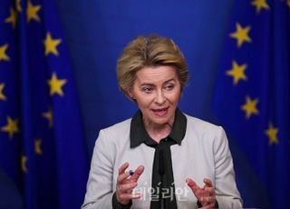 EU 집행위원장 "우크라 재건에 국제사회 나서야"…한국, 일본도 언급