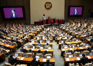 비교섭단체 대표 연설하는 이은주 정의당 비대위원장