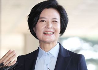 "중기부 장관 언니라고 부를 만큼 친해" 이정근 공소장의 민주당 관계자 10명