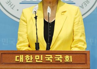 위기의 정의당, 이정미에 다시 기회 줬다…'민주당 2중대' 극복 등 과제