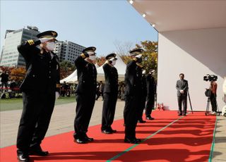 이태원 사고 사망자 합동분향소 찾은 윤희근 경찰청장