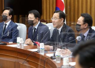 국민의힘 원내대책회의 주재하는 주호영 원내대표