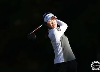 박민지, KLPGA 상금왕 2연패 확정 “35위라 우울했는데..”