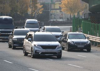 尹대통령, 한남동 관저 입주 완료 후 첫 출근…취임 6개월만