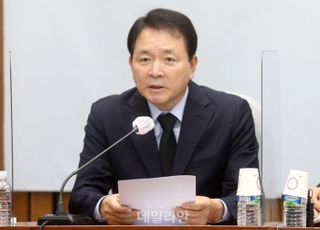 與 "'판교 환풍구 추락' 때 책임 회피한 이재명, '국가책임' 말할 자격 없어"