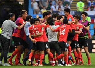 ‘졌잘싸’보다 ‘알라얀의 기적’을 바라본다 [김윤일의 역주행]