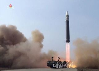 北 ICBM 발사에 美 백악관 "강력 규탄…안보리 결의 뻔뻔하게 위반"