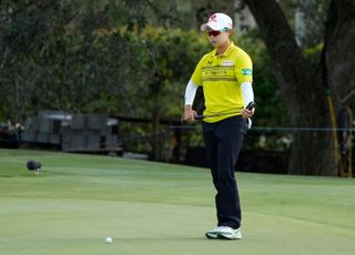 김효주, LPGA 시즌 최종전 2라운드 2위…리디아 고와 5타 차