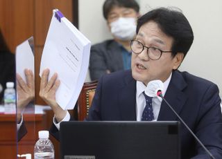 안민석 "광장, 당연히 나가야"…민주당 강경파, 촛불집회 가담 지속 시사