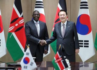 한-케냐 정상회담…尹, 에너지·방산 분야 韓기업 진출 관심 요청