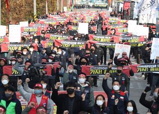 화물연대본부, 안전운임제 일몰제 폐지 요구하며 총파업