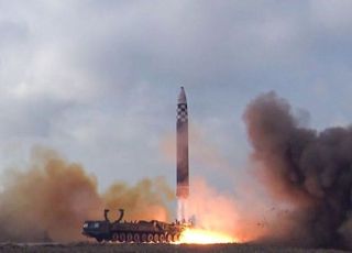 美·日, 北미사일 개발 관여 단체·개인 제재대상 추가 지정