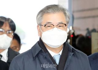 [데일리안 오늘뉴스 종합] '서해 피격' 서훈 구속…문재인도 수사 대상 되나, 화물연대 파업 10일째…품절 주유소 60곳, “구보가 이기고 보자고” 8강 한일전 기대 모락모락 등