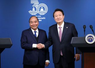 尹대통령 "한·베트남, 포괄적·전략적 동반자…새 시대 열자"