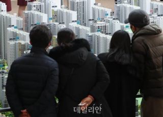 둔촌주공 1순위 경쟁률 3.7대 1…올해 서울 ‘최다 접수’ 기록