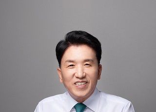 [신년사] 함영주 “보험·카드, 비은행 M&amp;A 통해 업(業) 확대해야”