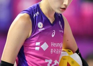 흥 깨는 흥국생명, FA 앞둔 김연경도 떠날라