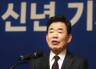 김진표 "3월 안에 선거법 개정 끝내자"…개헌 본격 시동