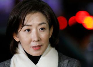 '친윤반장' 깃발 든 나경원…김기현은 '김장 연대' 지우기