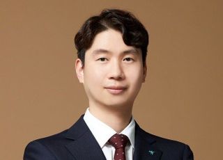 [3高 투자 비상구③] 김재오 하나은행 팀장 "기간별 분산으로 수익률 5~8%"