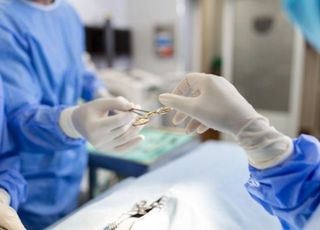 20대 중국인, 韓병원서 성형수술 도중 숨져…현지 여론 악화