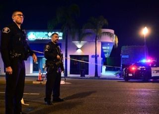 '음력 설 행사' 노린 증오범죄?…美 LA 인근 클럽서 총기난사에 10명 사망