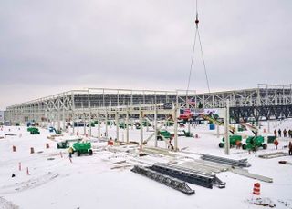 LG엔솔-GM 파트너십도 ‘흔들’…배터리업계, 고객사 다변화 속도