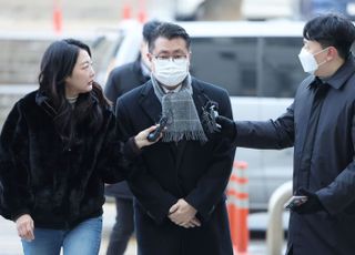 장원준 전 신풍제약 대표, '비자금 의혹' 영장실질심사