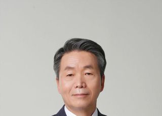 尹대통령, 인권위 상임위원에 김용원 변호사 임명