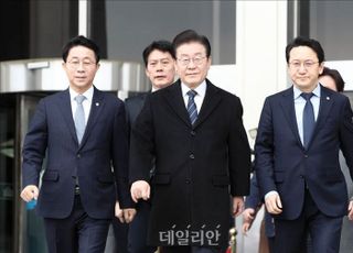 '이재명 수사' 이제는 백현동이다…檢 김인섭과 교류 정황 확보중