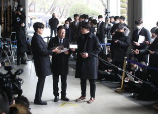 이재명 "윤석열 대통령, 벼랑 끝 민생 구하는 데 힘쓰길"