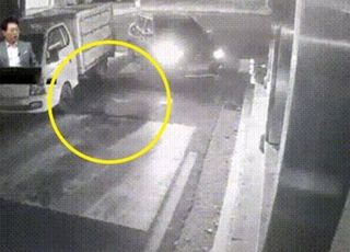 밤길 우회전 차량 2번 치인 만취 여성…가해자 무죄 뜬 이유