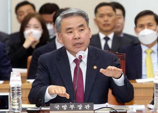 '작전 체계의 문제'…軍, 北무인기 '無징계' 지적에 반박