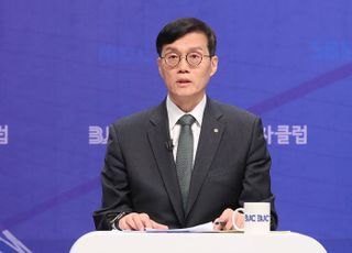 이창용 "연말 물가상승률 3%대 진입…하반기부터 경기 반등"