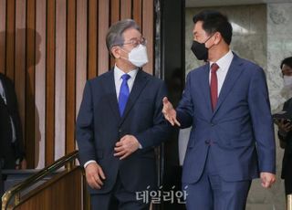 [김기현호 출범] ⑥ "축하 어렵다"…'김기현 체제'에 날세우는 '이재명 체제'