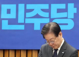 민주, 이재명 前비서실장 사망에 "비극 원인은 檢 강압·조작수사"