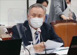 '비명계' 이상민, 이재명 당헌 80조 예외 적용에 "찌질하다"