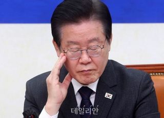 이재명의 이화영 재판 속기록 SNS 게시에…검찰 "엄중히 경고해 달라, 증언 위축 우려"