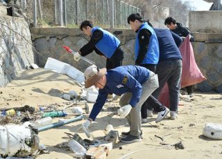 경기도경제과학진흥원, '깨끗한 경기바다 조성'…해양쓰레기 수거 등