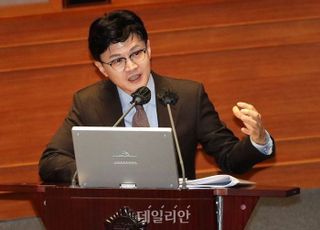 한동훈 "송파구 출마? 전혀 무관…조선제일검 했던 민주당, 이제 조선제일혀 비판"