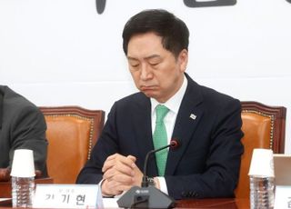 김기현, 홍준표 상임고문 전격 해촉…洪 "그렇다고 내가 가만히 있겠냐"