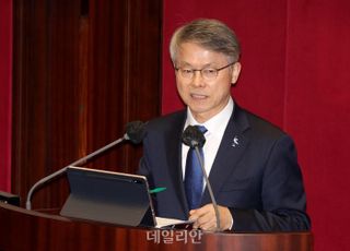 민형배 '위장 탈당' 1년 된 날…민주 의원들 "조속히 복당시켜야"