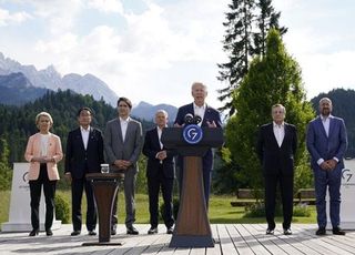 “G7, 대러 수출 전면금지 추진…의약품·농산물만 제외”