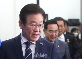 이재명, '돈봉투' 송영길 질문에 "與김현아는?"