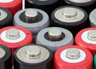 "버려진 배터리도 다시 보자"…‘돈되는’ 폐배터리 사업 각축전